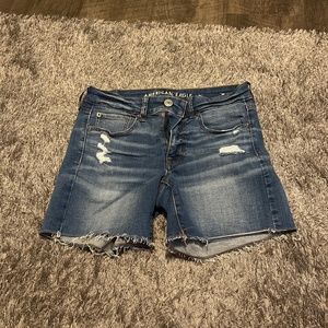 Woman’s American eagle shorts